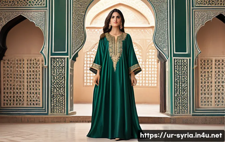시리아 전통 의상  카프탄 - A majestic and regal woman, fully clothed in a flowing, traditional Syrian Kaftan, made of rich silk...